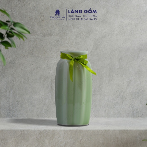 Lọ hoa Men ngọc bát giác