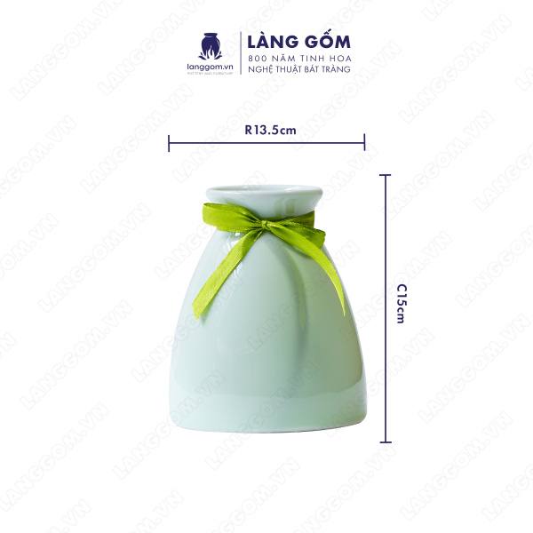 Lọ hoa Men ngọc chân váy